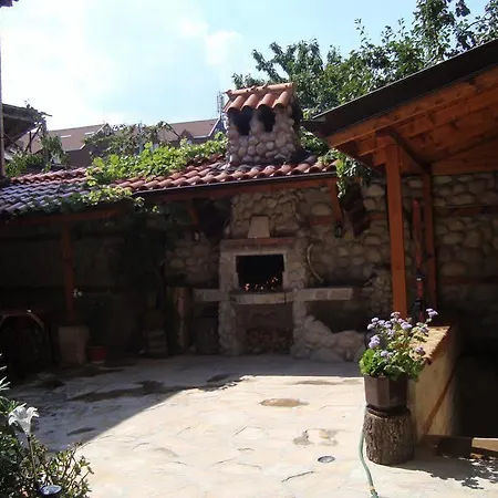 Kadeva House - Pajoko