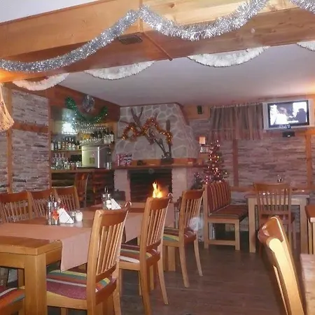 Kadeva House - Pajoko Hotel